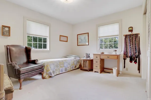 $560,000 | 6977 Boyer Drive, Newburgh, IN 47630