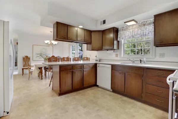 $585,000 | 6977 Boyer Drive, Newburgh, IN 47630