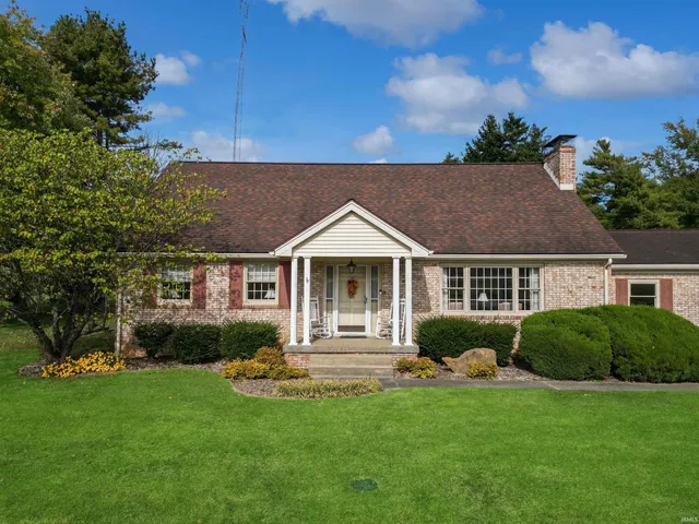 $585,000 | 6977 Boyer Drive, Newburgh, IN 47630