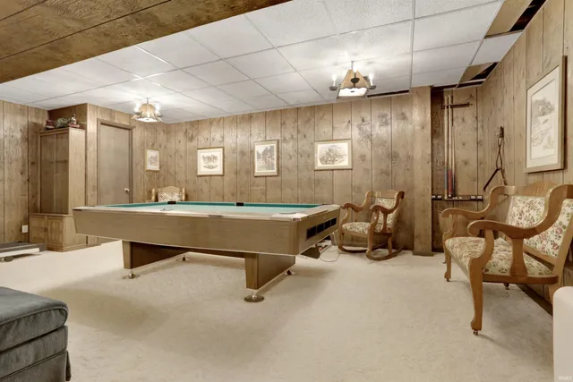 $585,000 | 6977 Boyer Drive, Newburgh, IN 47630