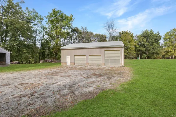 $585,000 | 6977 Boyer Drive, Newburgh, IN 47630