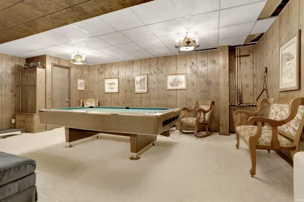 $585,000 | 6977 Boyer Drive, Newburgh, IN 47630