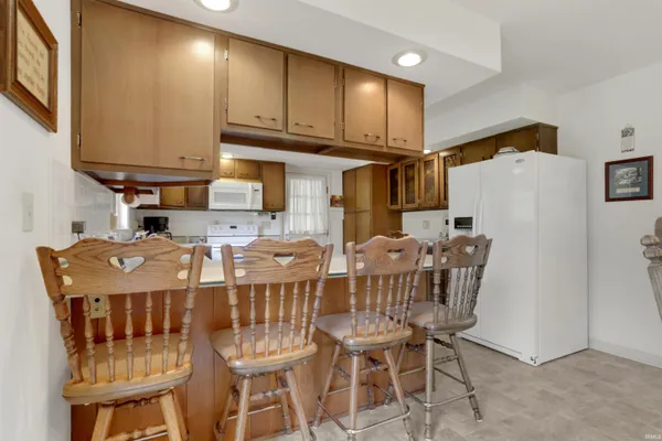 $560,000 | 6977 Boyer Drive, Newburgh, IN 47630