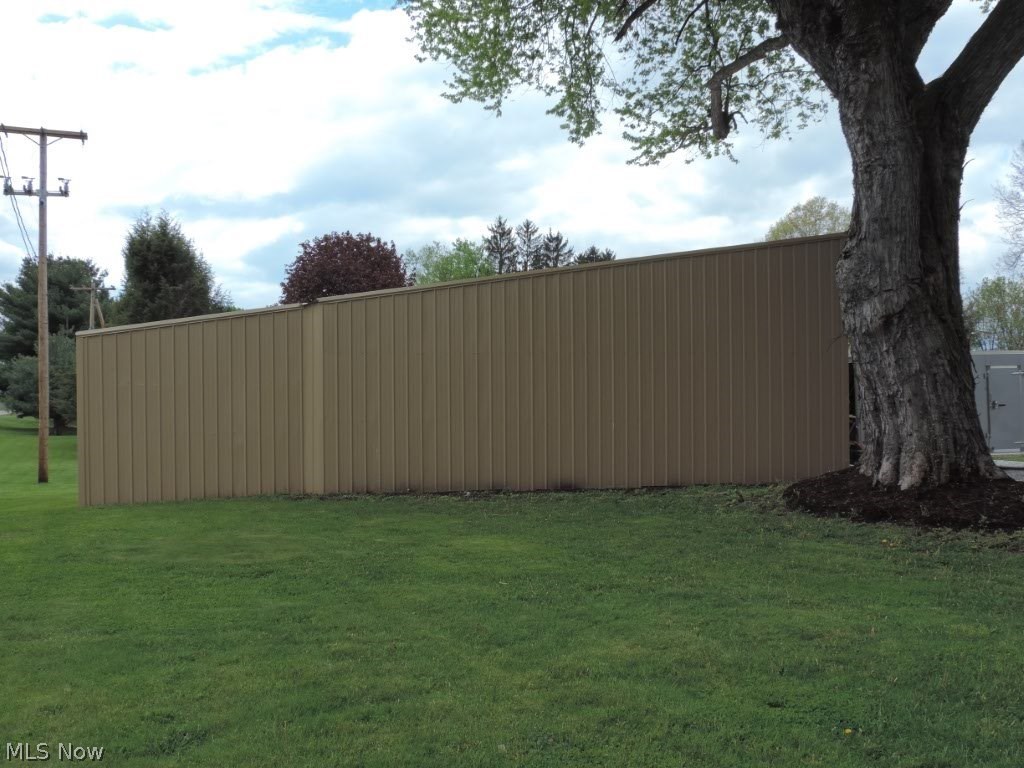 6655 Riverside Road Southeast Uhrichsville, OH 44683 - Photo 20 of 22 Gallery Image 20