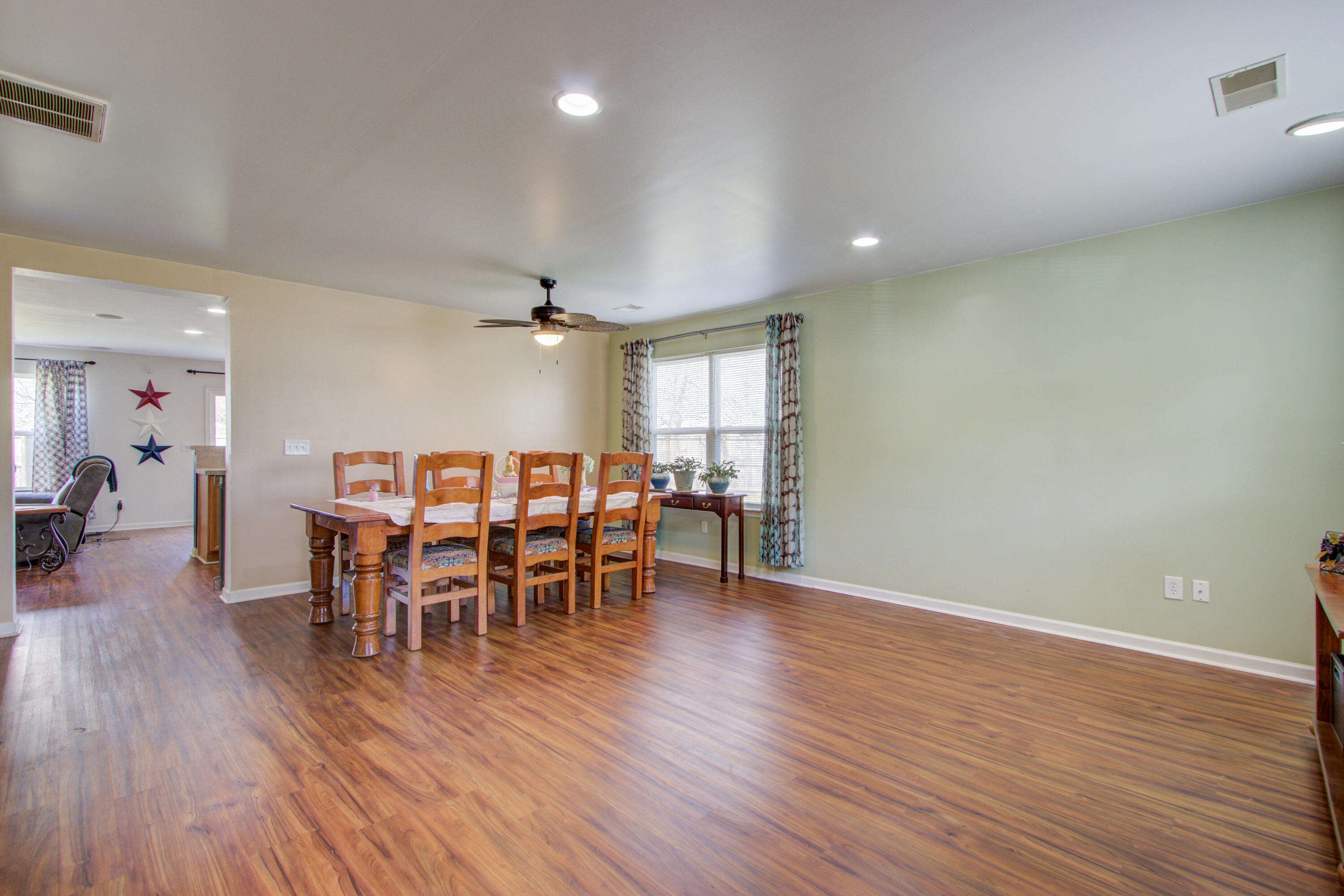 174 Education Boulevard Ladson, SC 29456 - Photo 5 of 38 174 (5)