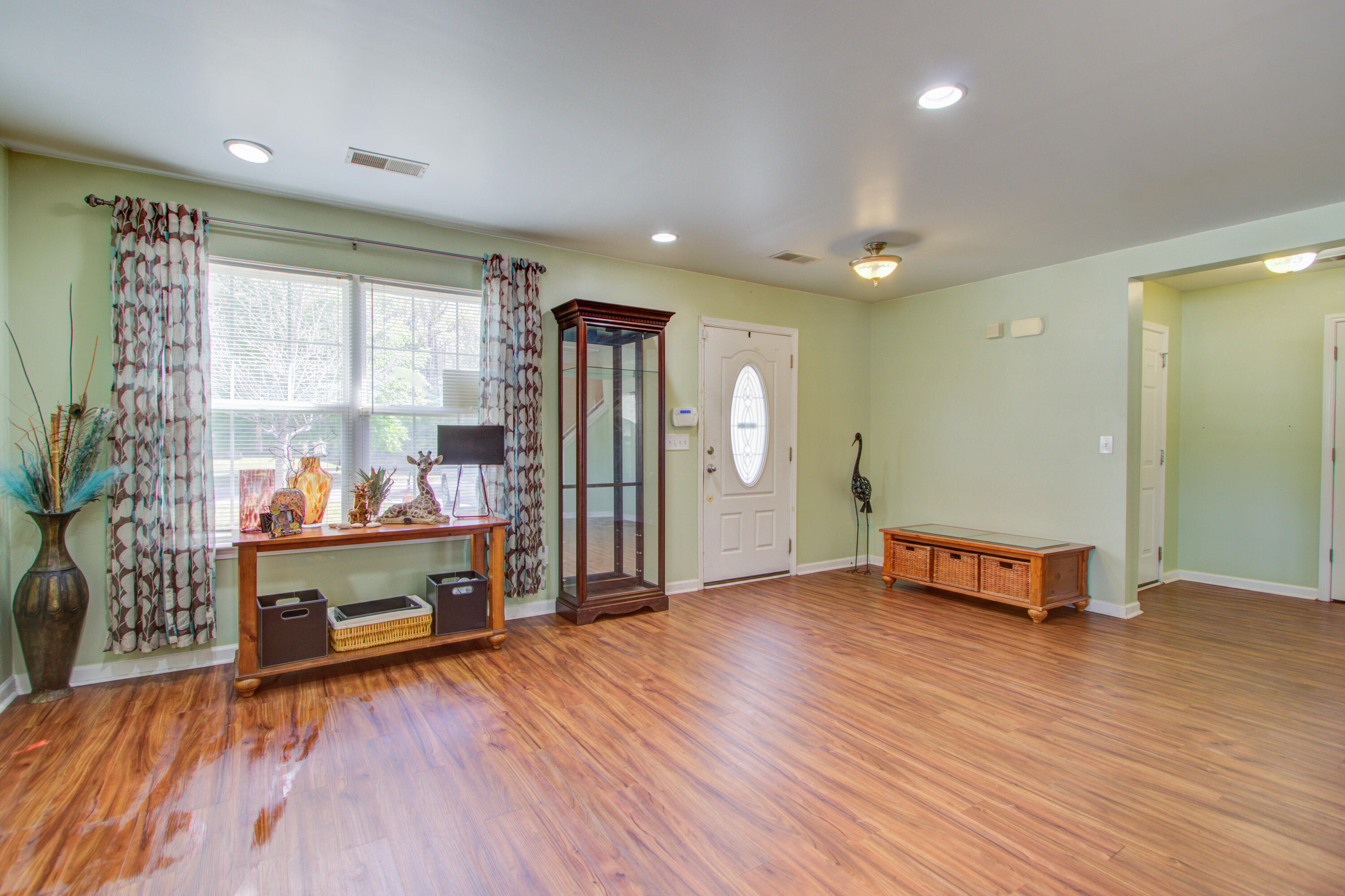 174 Education Boulevard Ladson, SC 29456 - Photo 6 of 38 174 (6)