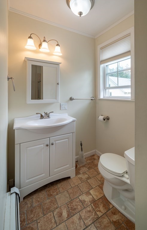 17 Trumbull Road, Unit 2R Northampton, MA 01060 - Photo 12 of 16 Gallery Image 12