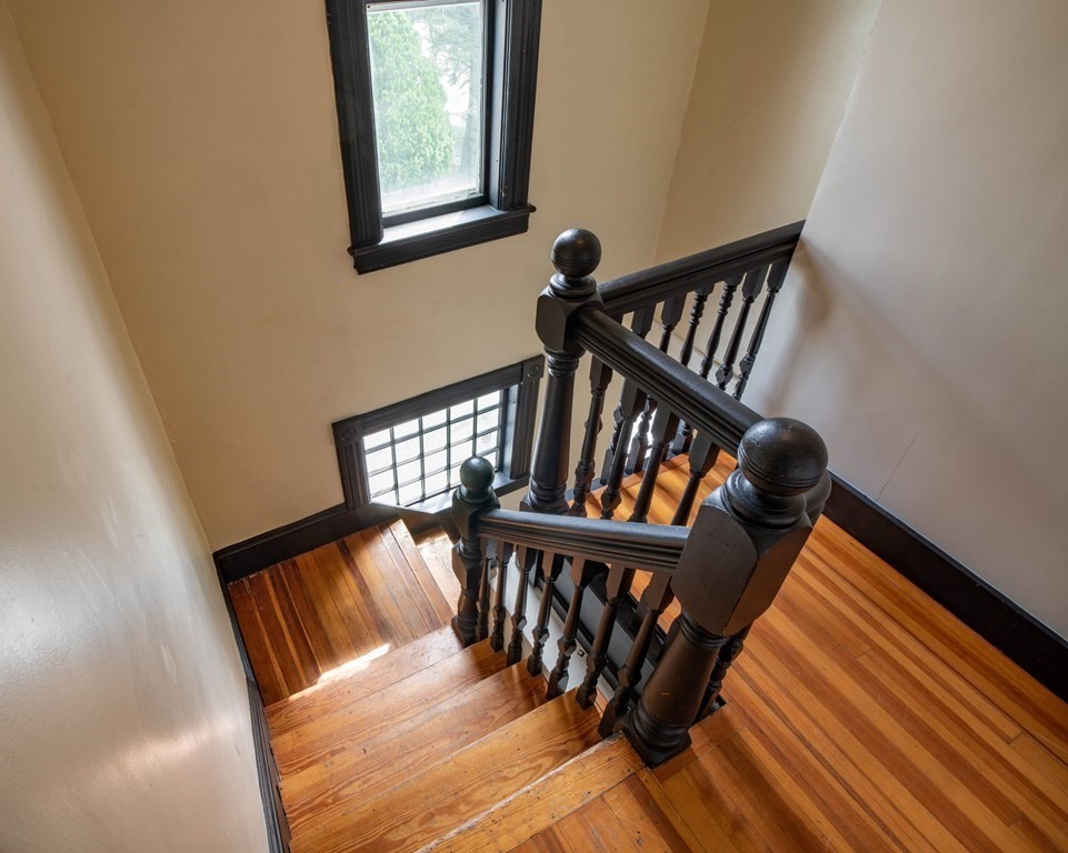 17 Trumbull Road, Unit 2R Northampton, MA 01060 - Photo 3 of 16 Gallery Image 3