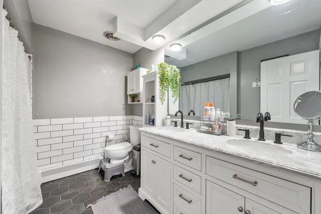 $350,000 | 910 Dexter Avenue, Big Rapids, MI 49307