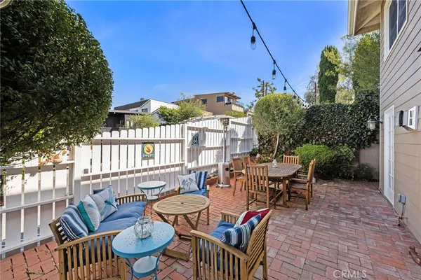 $15,000 | 1185 Noria Street, Laguna Beach, CA 92651