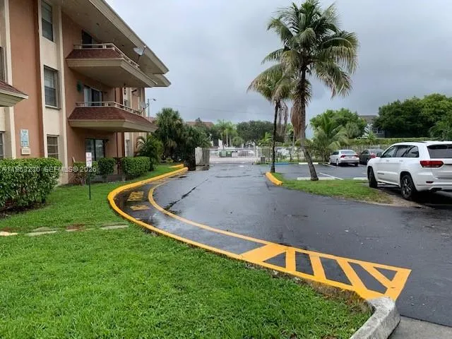 a view of outdoor space yard and patio