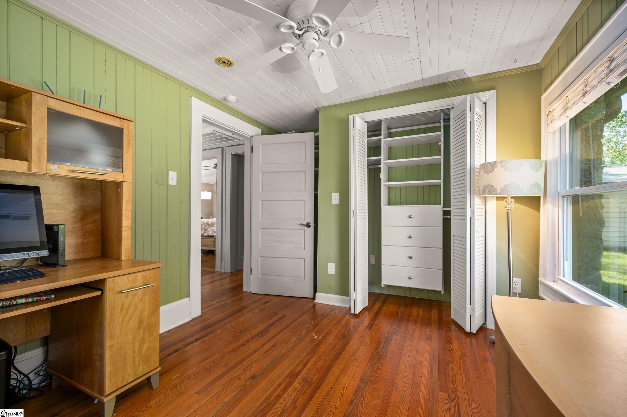183-185 Rubin Thorne Road Campobello, SC 29322 - Photo 18 of 40
