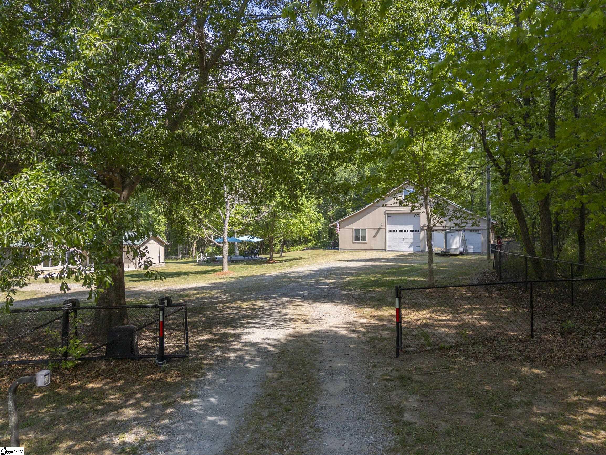 183-185 Rubin Thorne Road Campobello, SC 29322 - Photo 19 of 40