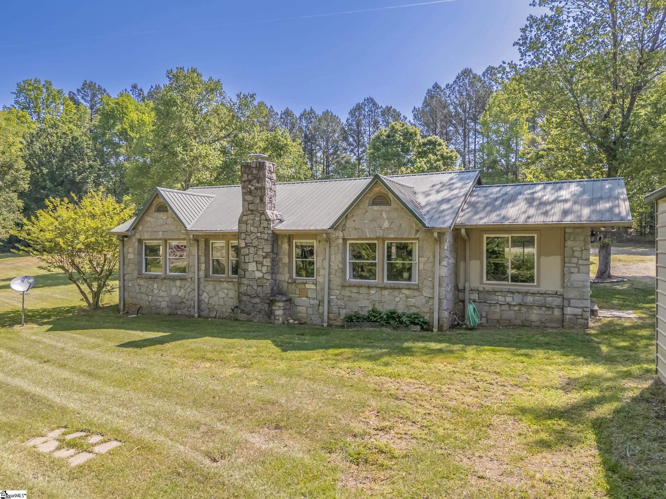 183-185 Rubin Thorne Road Campobello, SC 29322 - Photo 20 of 40