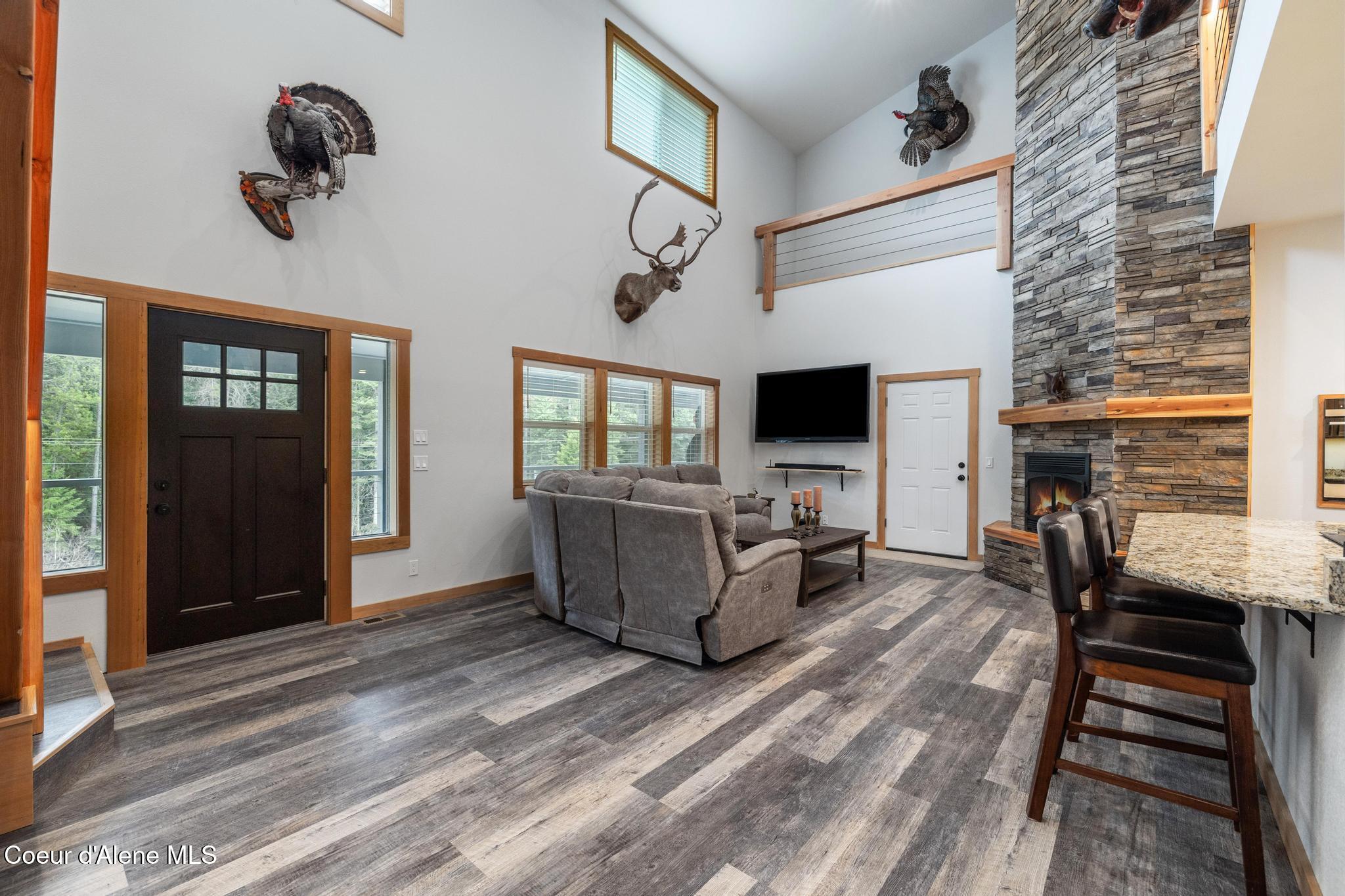 1197 Brown Creek Road Naples, ID 83847 - Photo 15 of 46 14