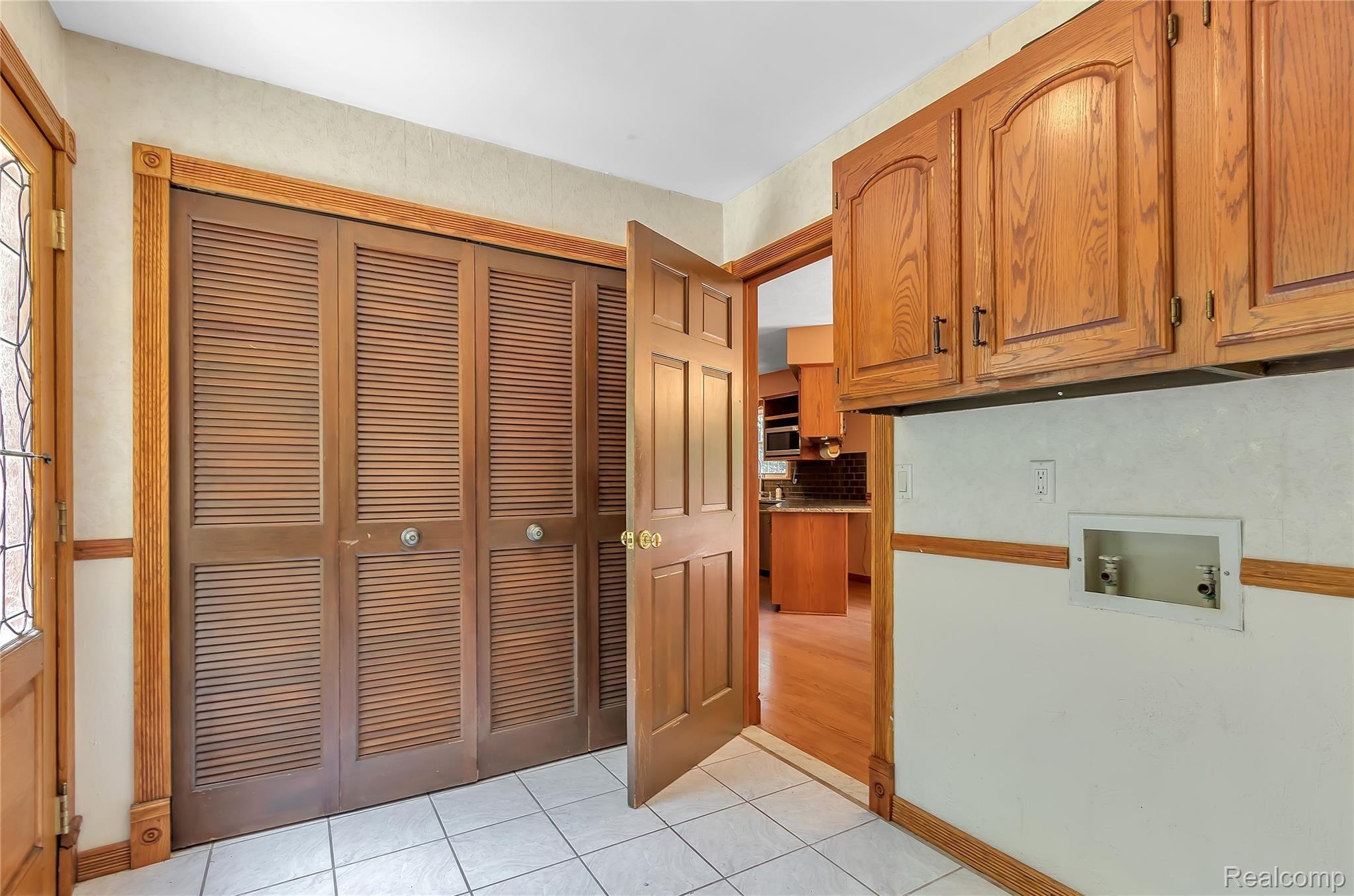 3131 Hunter Road Brighton, MI 48114 - Photo 15 of 42 210A0910.jpg
