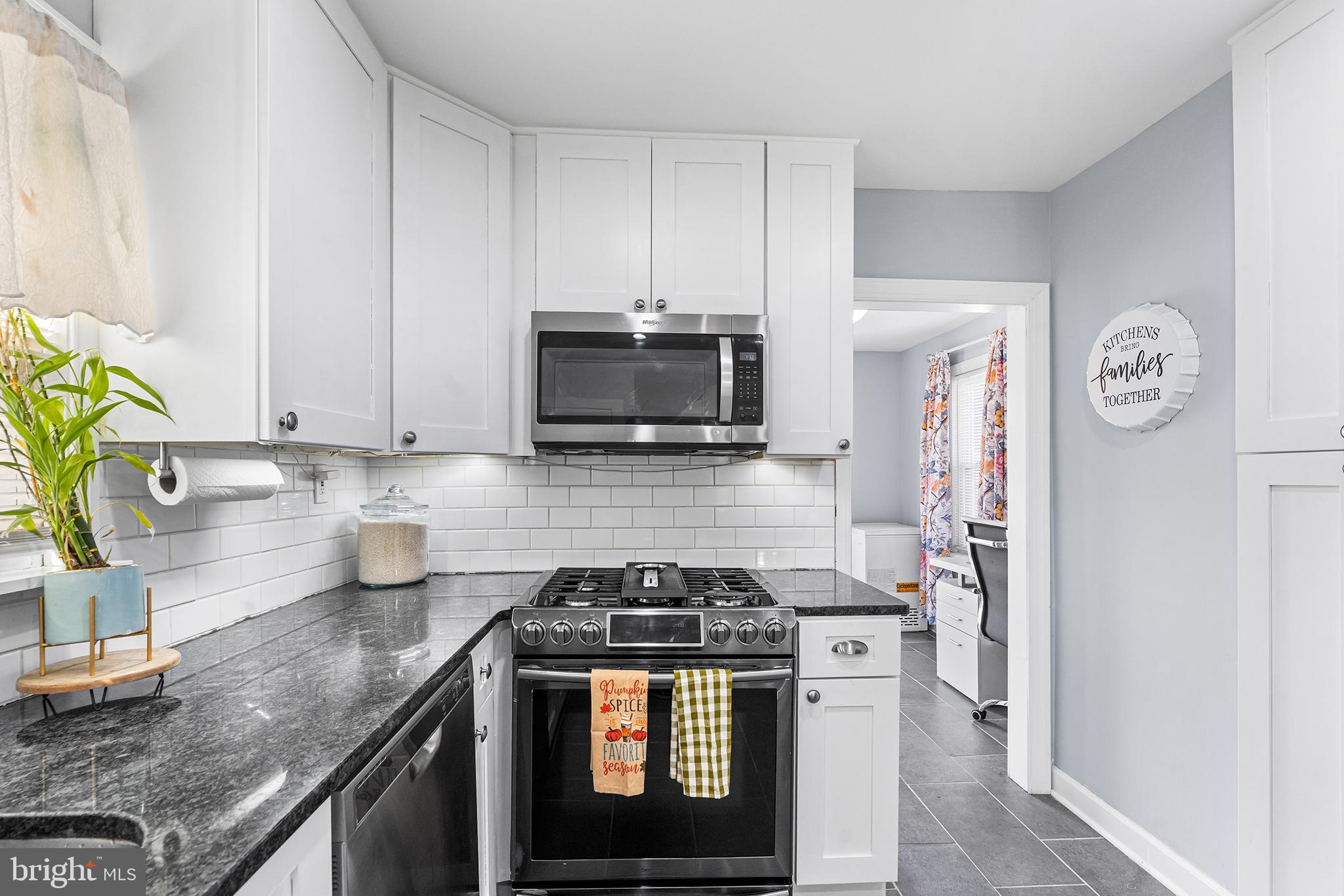 14 Nicholson Road Mount Ephraim, NJ 08059 - Photo 17 of 38