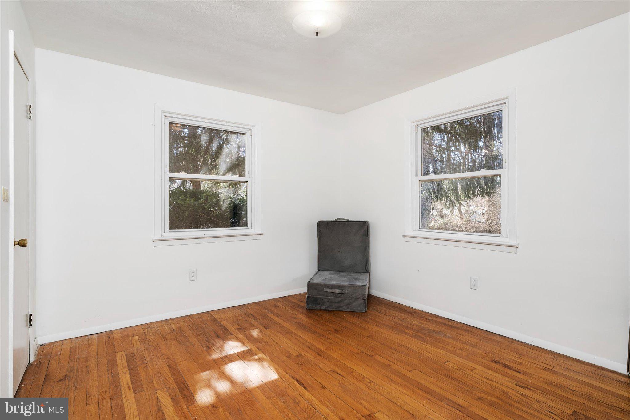 1247 Lower Ferry Road Ewing, NJ 08618 - Photo 14 of 39