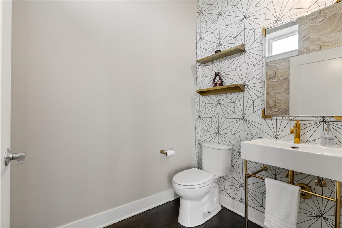 729 West 15th Street Chicago, IL 60607 - Photo 12 of 37
