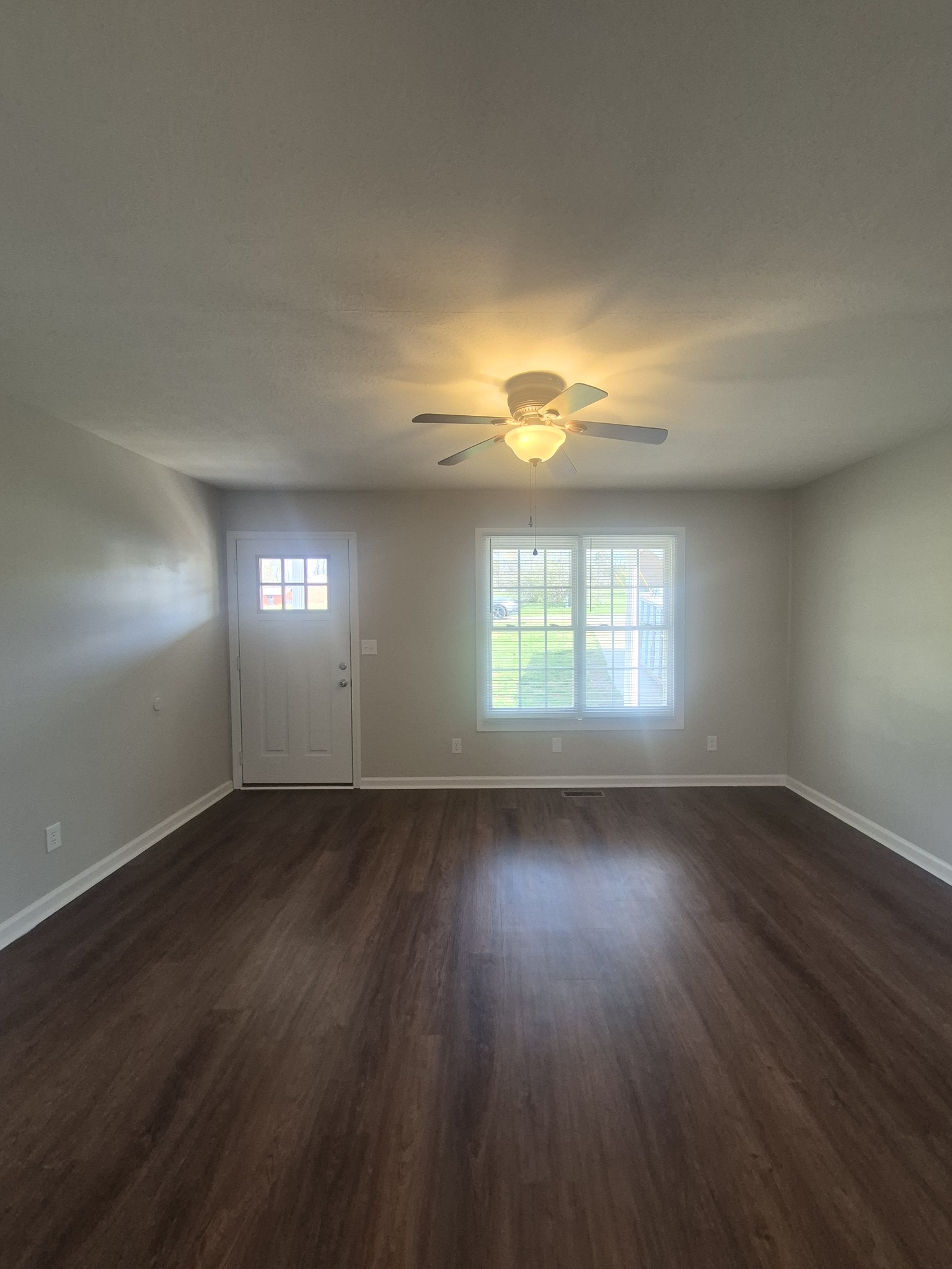 20 Cable Road Oak Grove, KY 42262 - Photo 2 of 14