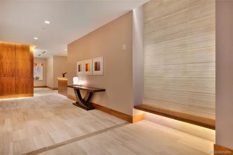 a view of a livingroom with a bench