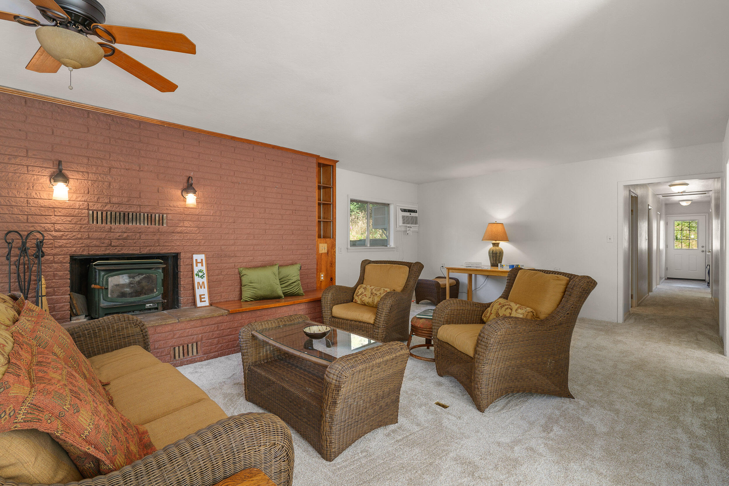 8565 Upper Applegate Road Jacksonville, OR 97530 - Photo 5 of 74 8565UpperApplegateRd-005