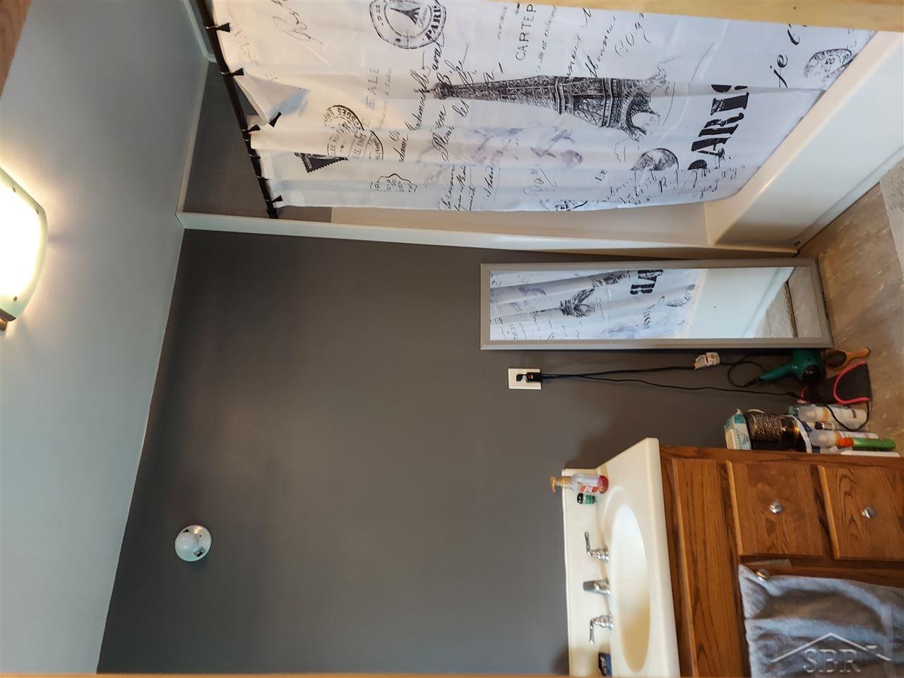 20305 Nelson Road Merrill, MI 48637 - Photo 11 of 17 Master Bath