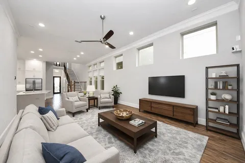 $715,000 | 8609 Concord Trace, Houston, TX 77055