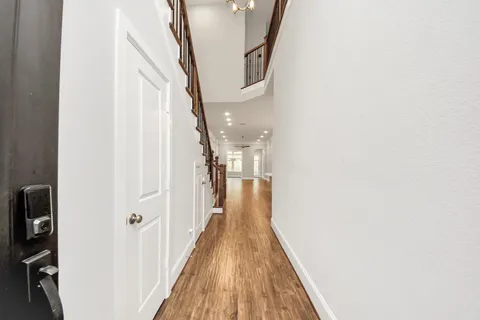 $715,000 | 8609 Concord Trace, Houston, TX 77055