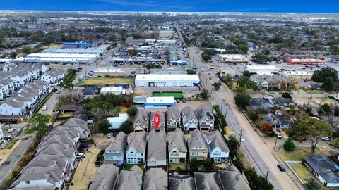 $715,000 | 8609 Concord Trace, Houston, TX 77055