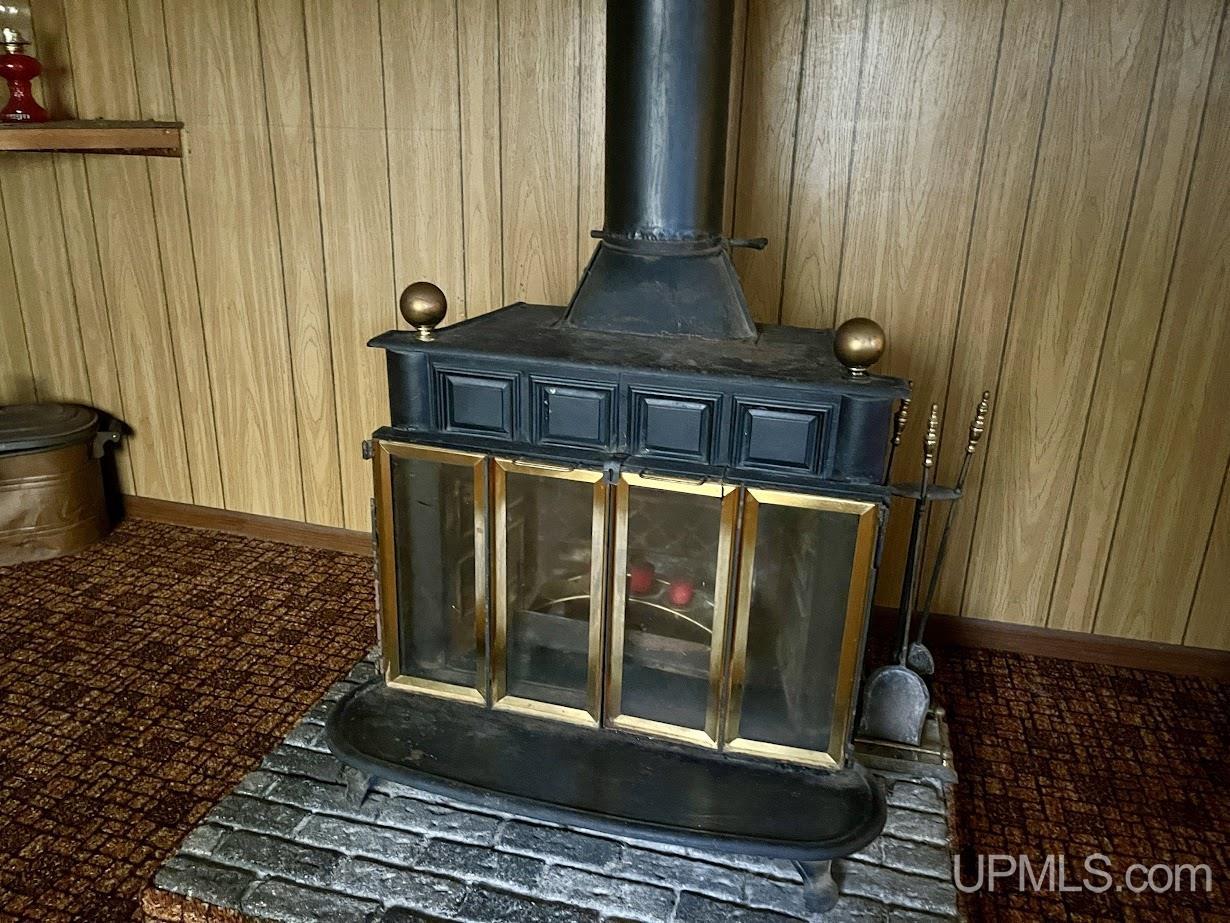 8306 M.5 Road Gladstone, MI 49837 - Photo 16 of 24
