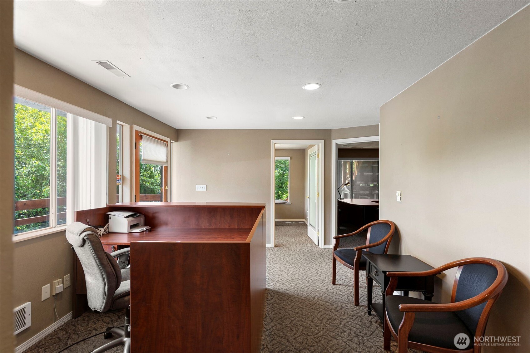 2321 Wheaton Way Bremerton, WA 98310 - Photo 6 of 27 Gallery Image 6