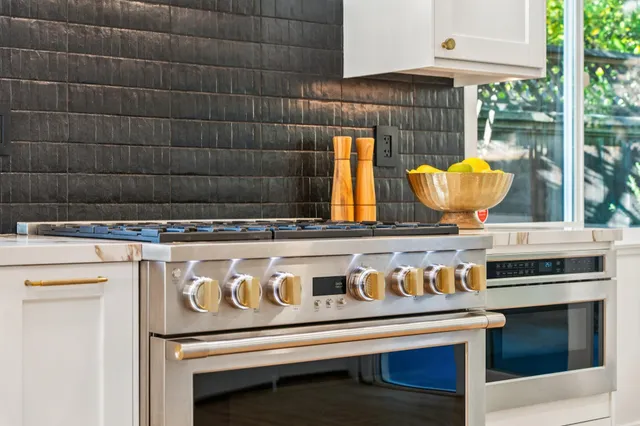 $1,195,000 | 4671 Stauffer Place, Oakland, CA 94619