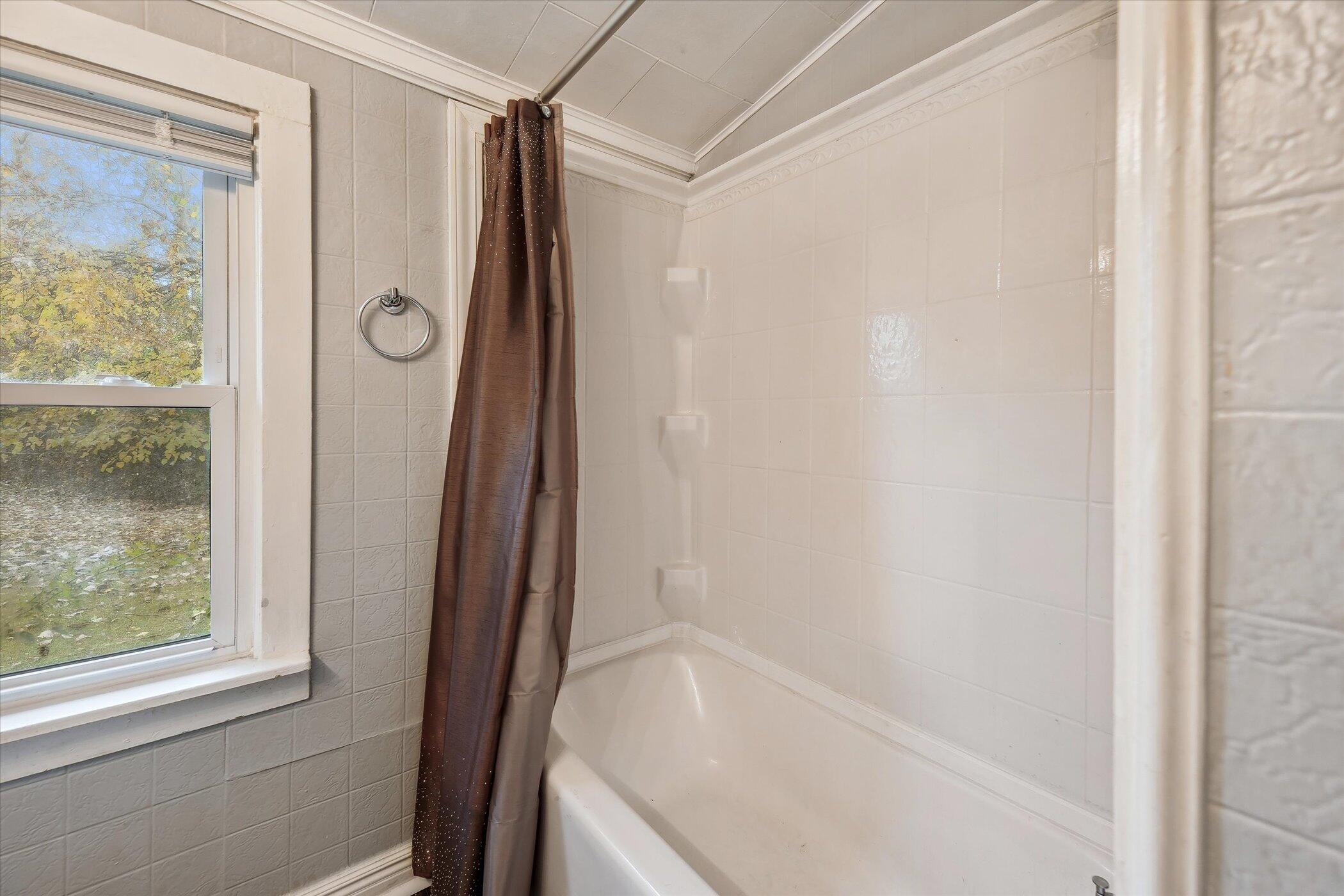 413 7th Street Michigan Center, MI 49254 - Photo 25 of 36 21-413-7th-St-Michigan-Center-MI-49254-W