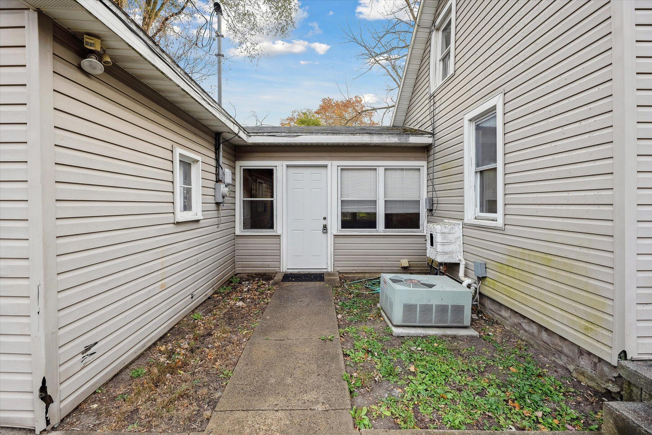 413 7th Street Michigan Center, MI 49254 - Photo 7 of 36 04-413-7th-St-Michigan-Center-MI-49254-W