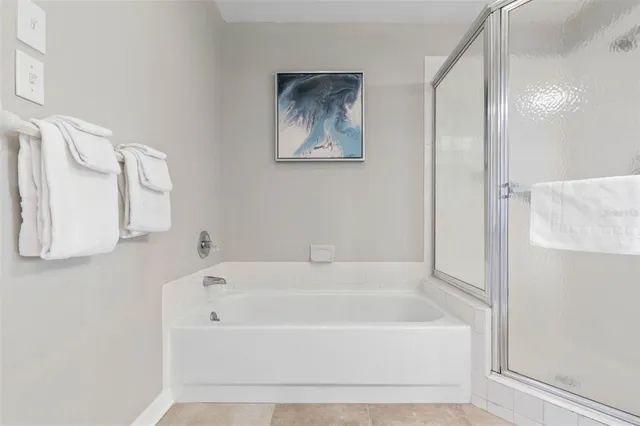 a view of an apartment building