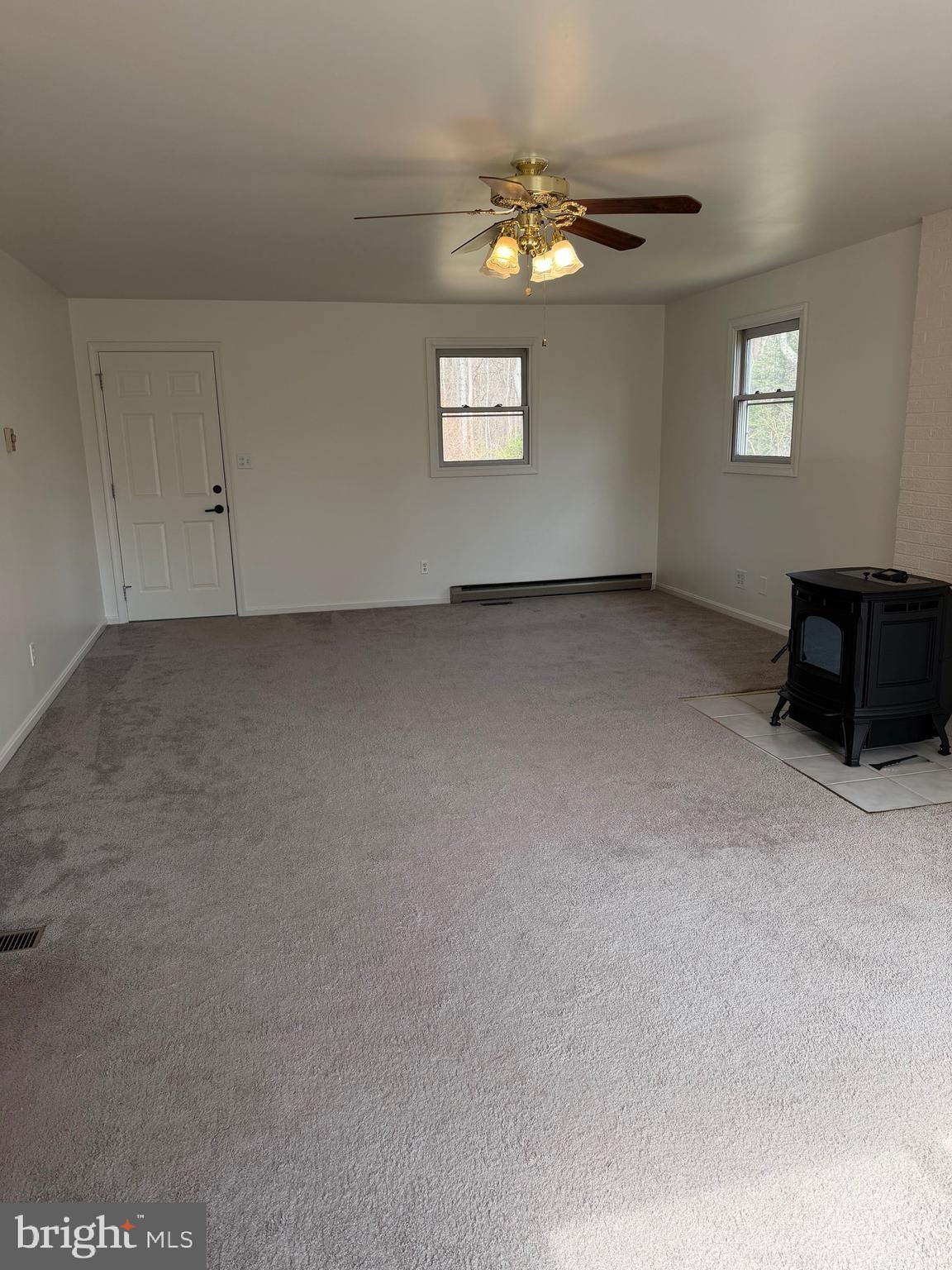 7285 Clyde Jones Road Owings, MD 20736 - Photo 13 of 37 Family Room