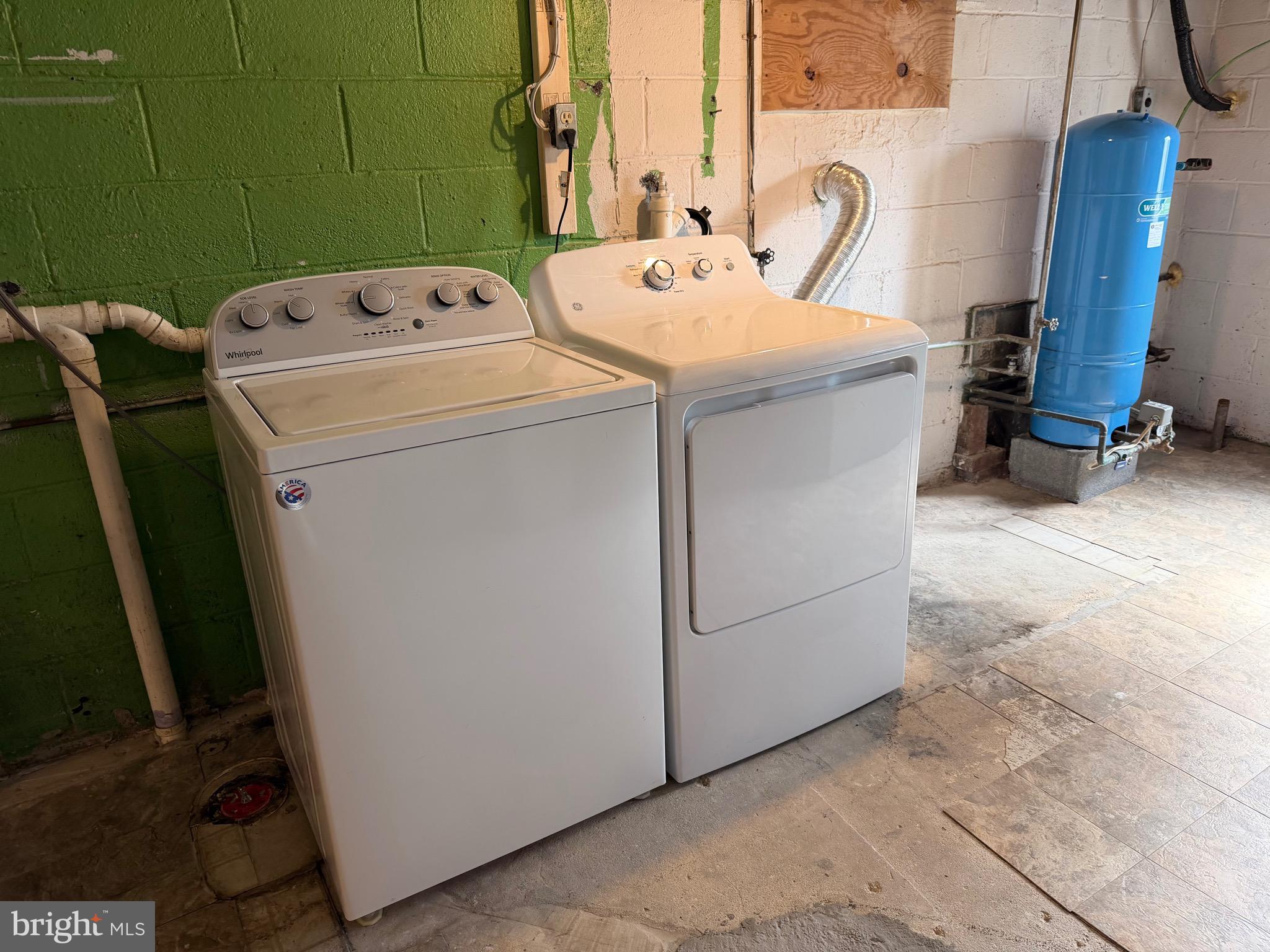 7285 Clyde Jones Road Owings, MD 20736 - Photo 33 of 37 Washer & Dryer