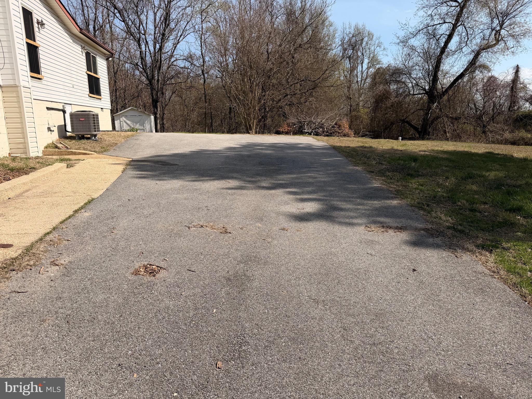 7285 Clyde Jones Road Owings, MD 20736 - Photo 4 of 37 Driveway