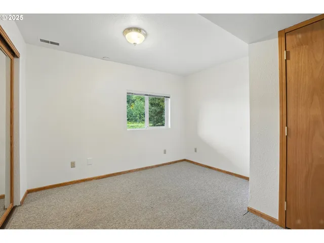 $799,999 | 2020 Greenleaf Drive, North Bonneville, WA 98639