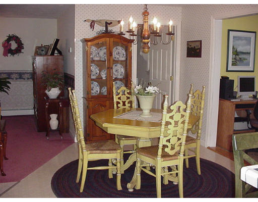 233 Stoneybrook Road Fitchburg, MA 01420 - Photo 3 of 6 Gallery Image 3