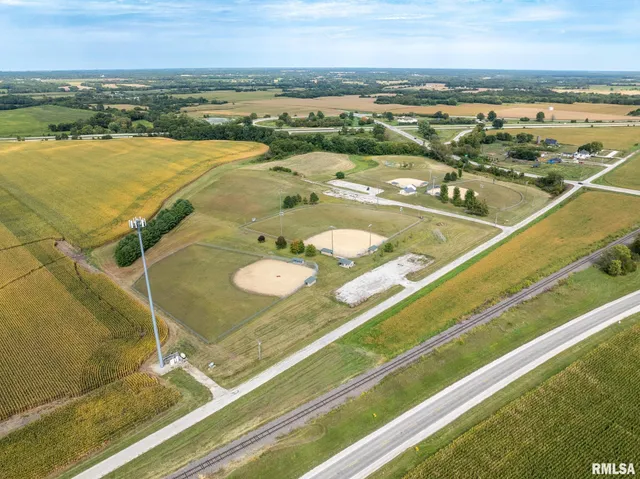 $499,900 | 973 Knox Road, Knoxville, IL 61448