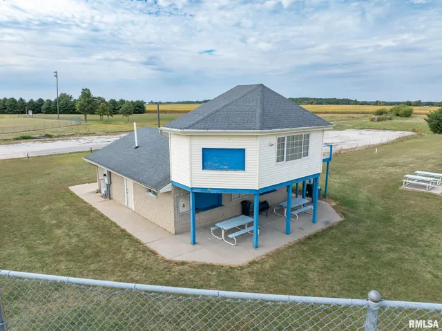 $499,900 | 973 Knox Road, Knoxville, IL 61448