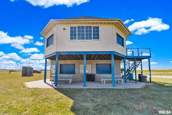 $449,900 | 973 Knox Road, Knoxville, IL 61448