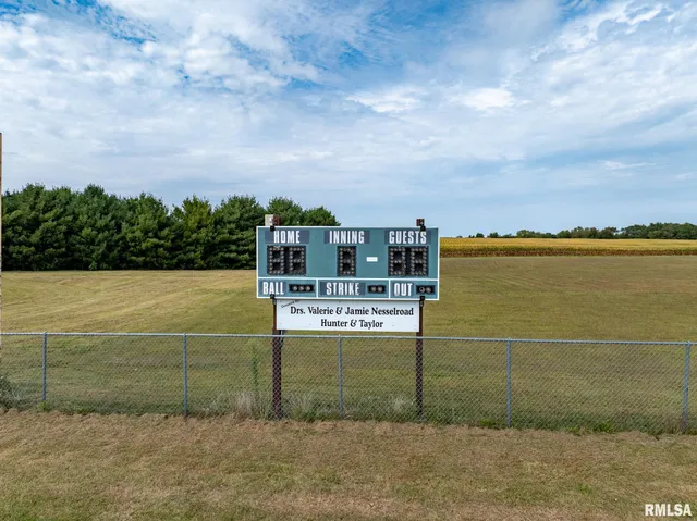 $499,900 | 973 Knox Road, Knoxville, IL 61448