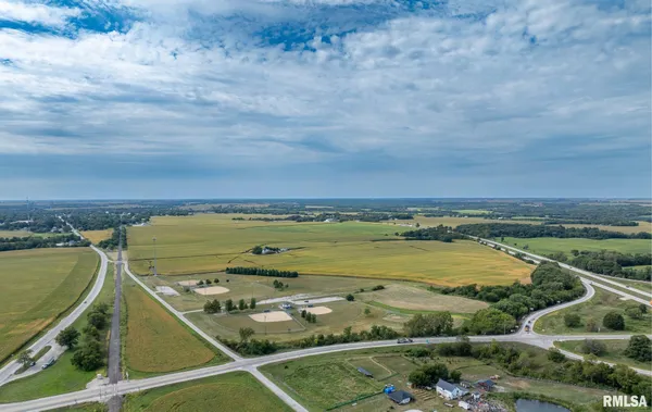 $449,900 | 973 Knox Road, Knoxville, IL 61448