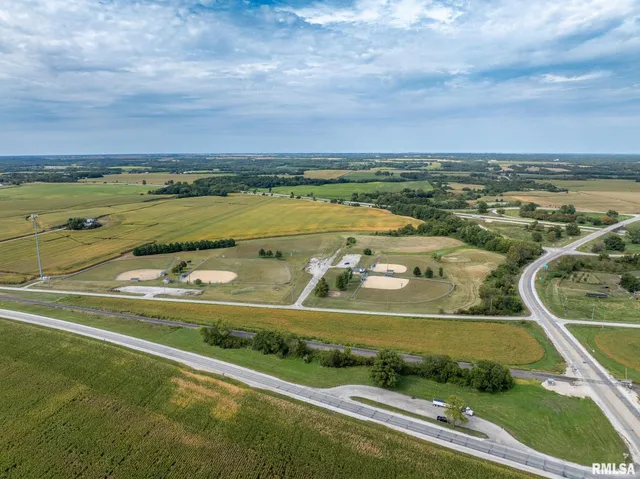 $499,900 | 973 Knox Road, Knoxville, IL 61448