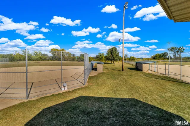 $499,900 | 973 Knox Road, Knoxville, IL 61448