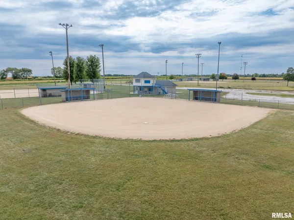 $449,900 | 973 Knox Road, Knoxville, IL 61448