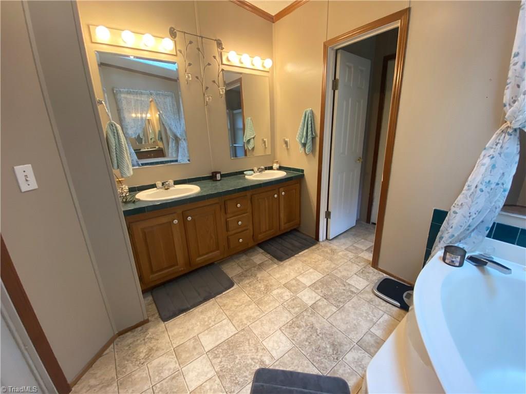 2653 Rob Cruthis Road Archdale, NC 27263 - Photo 23 of 43 Gallery Image 23